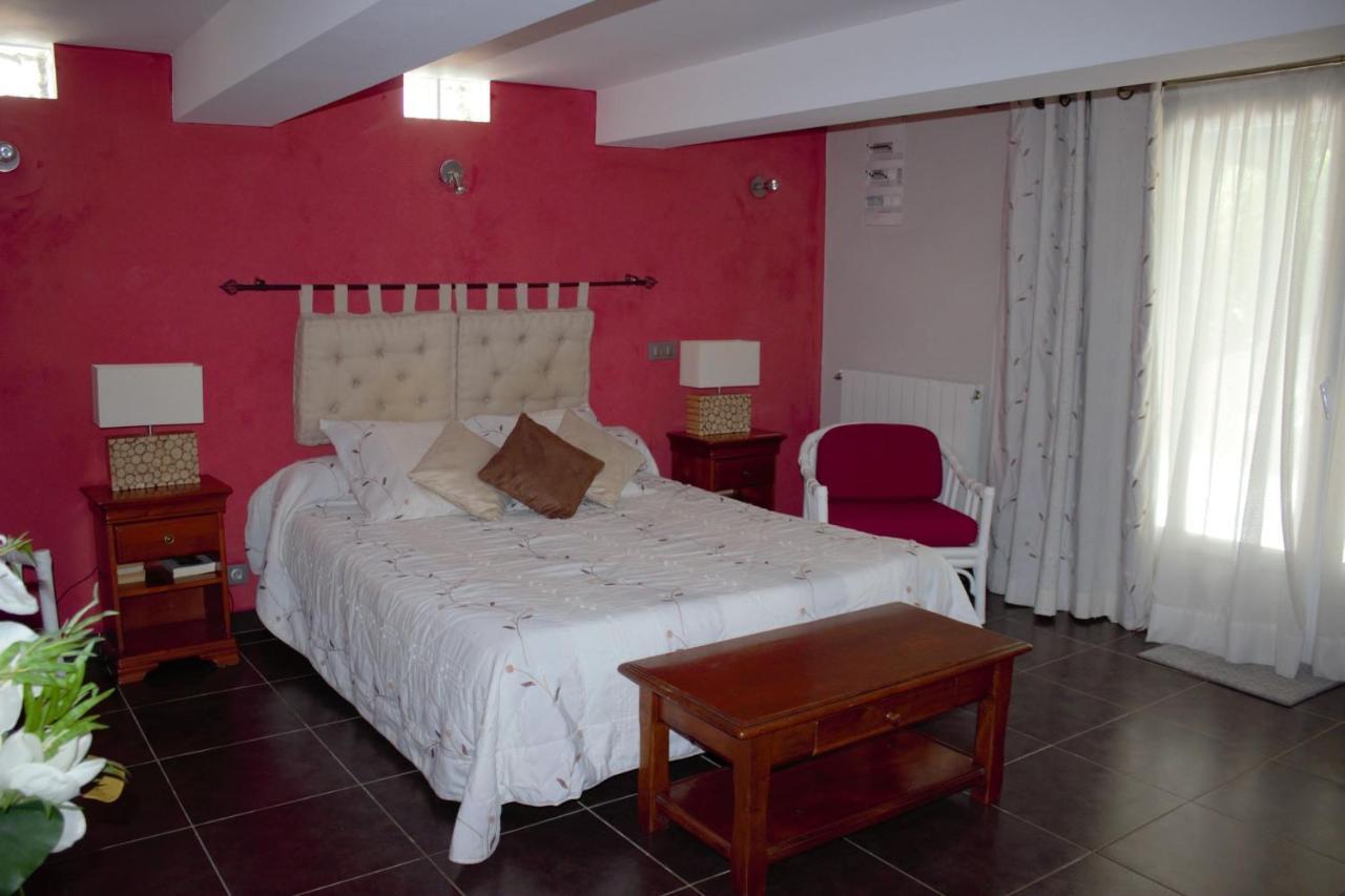 Clot De Felines Chambre Spacieuse Ξενοδοχείο Entrevaux Εξωτερικό φωτογραφία